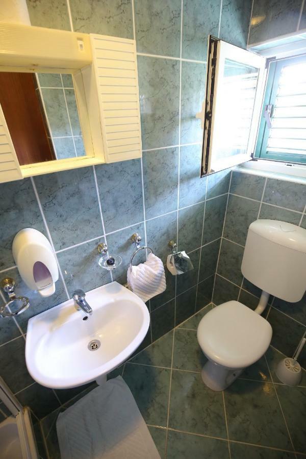 Apartment And Rooms Roko Zaglav エクステリア 写真