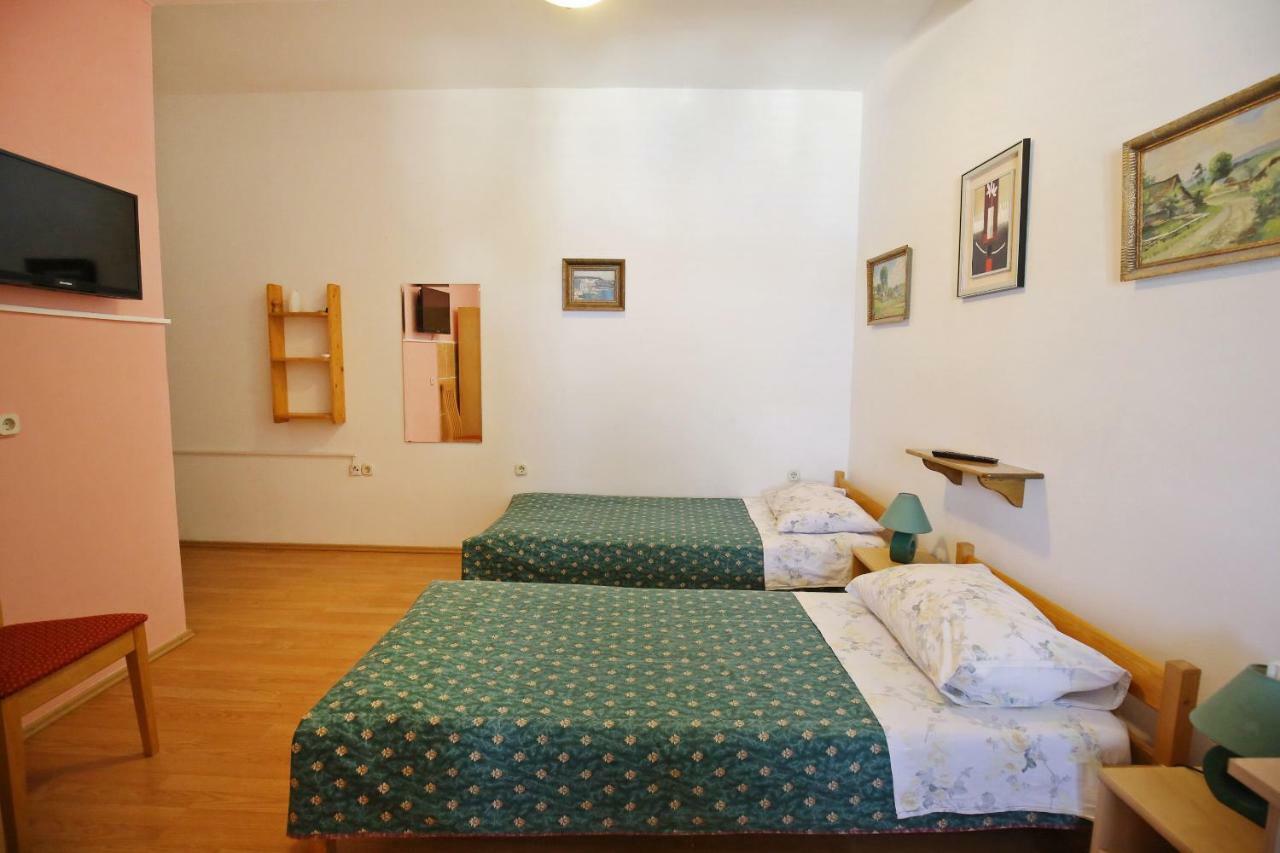 Apartment And Rooms Roko Zaglav エクステリア 写真